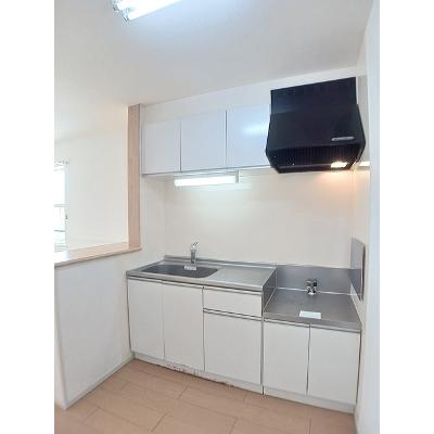 リバーサイド　パイナス 201【管理NO：1-018126701-02010】 ★家具家電は申し込み後に搬入します★の物件写真3