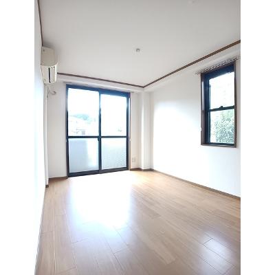 セレッソ十日市Ｂ棟 101【管理NO：1-011116102-01010】 ★家具家電は申し込み後に搬入します★の物件写真2