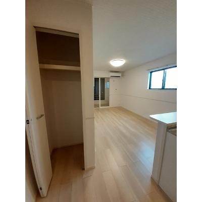 ファミ―リエン　Ⅰ 103【管理NO：1-026510501-01030】 ★家具家電は申し込み後に搬入しますの物件写真2