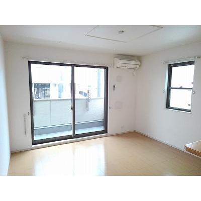 マイン　シュロス　Ⅰ 101【管理NO：1-017274301-01010】 ★家具家電は申し込み後に搬入します 2026年08月上旬入居可能の物件写真2