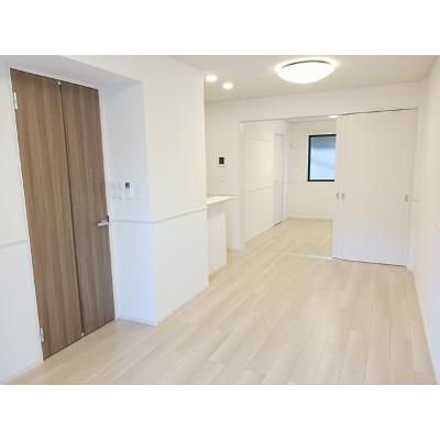 ルーチェ　デル　ソーレ 102【管理NO：1-028291501-01020】 ★家具家電は申し込み後に搬入します 2026年09月中旬入居可能の物件写真2