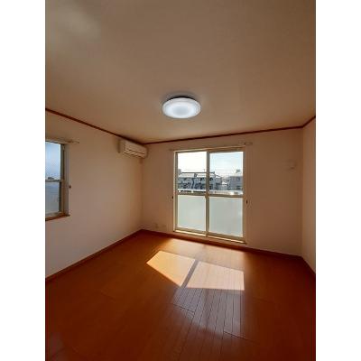 ウィスティリアⅠ 201【管理NO：1-013331101-02010】 ★家具家電は申し込み後に搬入します★の物件写真2