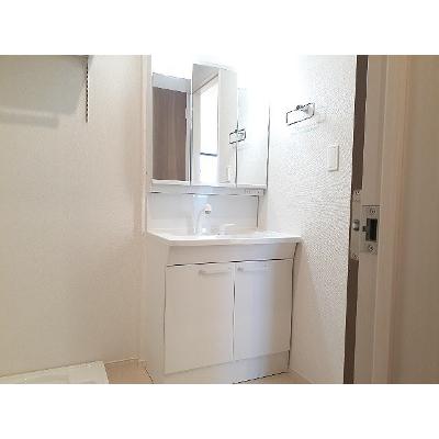 apartment 愛知県あま市上萱津白髭５７番地 

↓地図はこちらから
