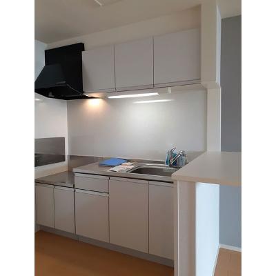 ファミーユ葵西 203【管理NO：1-018562301-02030】 ★家具家電は申し込み後に搬入します 2026年07月下旬入居可能の物件写真3