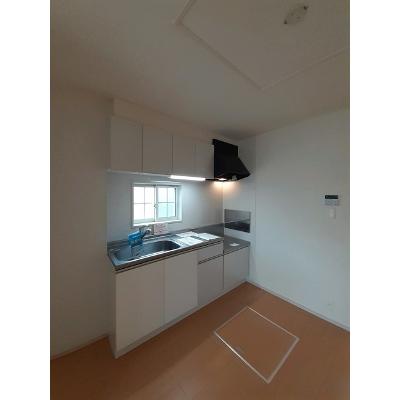 プラタナス 101【管理NO：1-019596901-01010】 ★家具家電は申し込み後に搬入します 2026年07月下旬入居可能の物件写真3