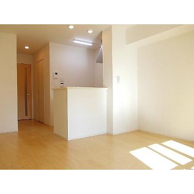 コリーヌＢ 102【管理NO：1-024752602-01020】 ★家具家電は申し込み後に搬入します 2026年08月上旬入居可能の物件写真2