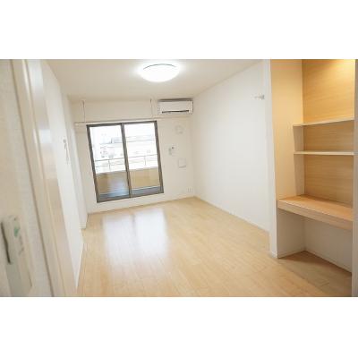 アイリス 201【管理NO：1-024031701-02010】 ★家具家電は申し込み後に搬入します★の物件写真2