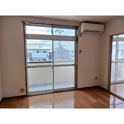カ－サスズキ 203【管理NO：1-007068601-02030】 ★家具家電は申し込み後に搬入します★ ★2026年08月下旬入居可能★の物件写真2