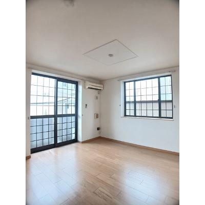 サニーホームズⅡ 101【管理NO：1-010570802-01010】 ★家具家電は申し込み後に搬入します★の物件写真2