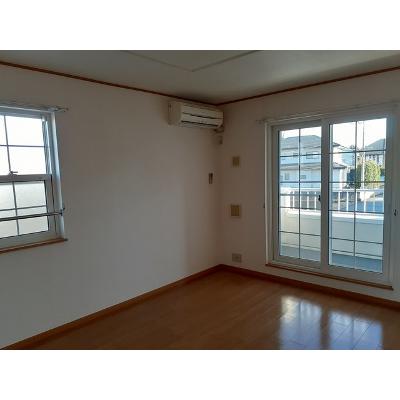フルジーナＣ 202【管理NO：1-013655601-02020】 ★家具家電は申し込み後に搬入します 2026年08月下旬入居可能の物件写真2