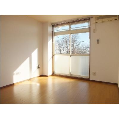 ソレアード 201【管理NO：1-011126201-02010】 ★家具家電は申し込み後に搬入します★ ★2026年09月下旬入居可能★の物件写真2