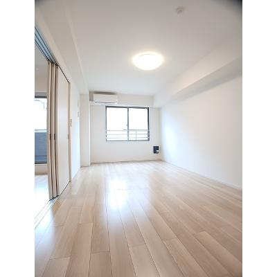 ラ・コリーヌ 302【管理NO：1-026724201-03020】 ★家具家電は申し込み後に搬入しますの物件写真2