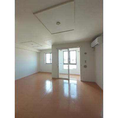 イースト　グレイス 105【管理NO：1-020504801-01050】 ★家具家電は申し込み後に搬入します★ ★2026年08月中旬入居可能★の物件写真2