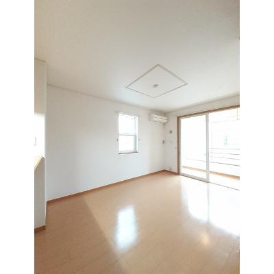 グラシオッソＢ 104【管理NO：1-015000902-01040】 ★家具家電は申し込み後に搬入します 2026年09月下旬入居可能の物件写真2
