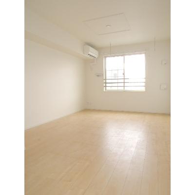 レインボー　ローズ　Ⅰ 205【管理NO：1-022120601-02040】 ★家具家電は申し込み後に搬入します★ ★2026年08月中旬入居可能★の物件写真2