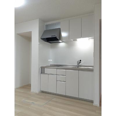 シティーロードタカヤナギ 103【管理NO：1-026906201-01030】 ★家具家電は申し込み後に搬入します★の物件写真3