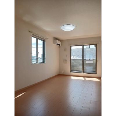 ヴィラ・デ・パンセ 301【管理NO：1-016679301-03010】 ★家具家電は申し込み後に搬入します★ ★2026年09月中旬入居可能★の物件写真2