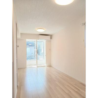 サライ　Ｖ 101【管理NO：1-028144501-01010】 ★家具家電は申し込み後に搬入します★の物件写真2