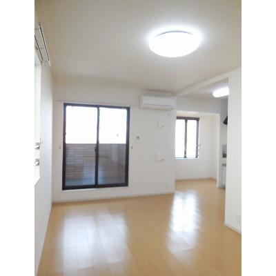 ヴェルフィオーレ 202【管理NO：1-020143401-02020】 ★家具家電は申し込み後に搬入します★の物件写真2