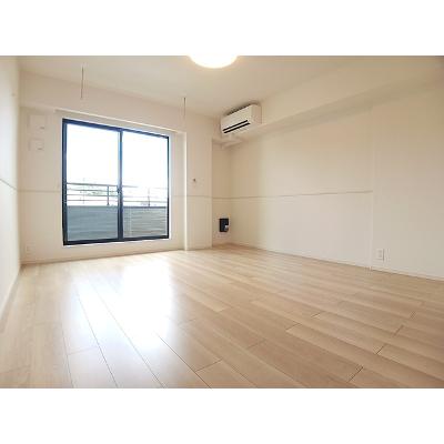 アッシャー 206【管理NO：1-028651601-02050】 ★家具家電は申し込み後に搬入します★の物件写真2