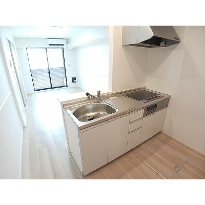 アッシャー 103【管理NO：1-028651601-01030】 ★家具家電は申し込み後に搬入します★の物件写真3