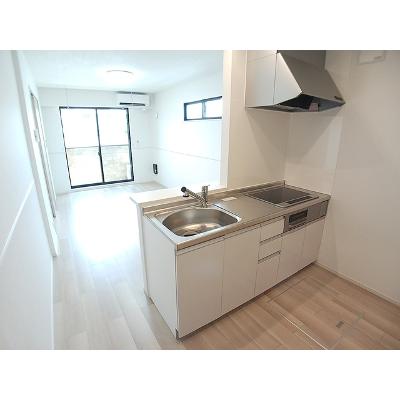 アッシャー 101【管理NO：1-028651601-01010】 ★家具家電は申し込み後に搬入します★ ★2026年09月上旬入居可能★の物件写真3
