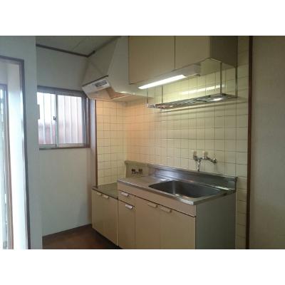 イーストウイング 101【管理NO：1-003250001-01010】 ★家具家電は申し込み後に搬入します 2026年09月上旬入居可能の物件写真3