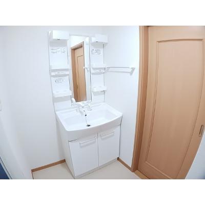 apartment 岐阜県安八郡安八町大明神字椙ノ木３８６番地１ 

↓地図はこちらから