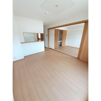 フラッツ　ラ　ローサ 201【管理NO：1-012736801-02010】 ★家具家電は申し込み後に搬入します★の物件写真2