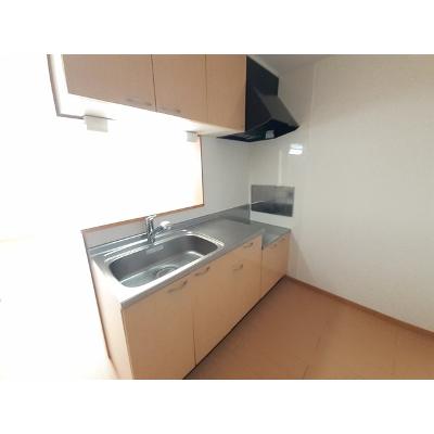 サニーレジデンス上野Ⅱ 201【管理NO：1-014396102-02010】 ★家具家電は申し込み後に搬入します 2026年08月上旬入居可能の物件写真3