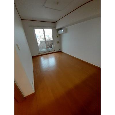 モンシェ　モア 201【管理NO：1-013078401-02010】 ★家具家電は申し込み後に搬入します 2026年08月下旬入居可能の物件写真2