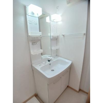 サンシャイン・カラカワ 101【管理NO：1-016197501-01010】 ★家具家電は申し込み後に搬入します★の物件写真6