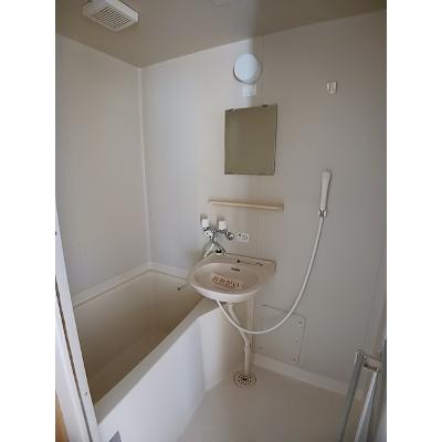 エルディム蘭 201【管理NO：1-003654601-02010】 ★家具家電は申し込み後に搬入します★の物件写真4