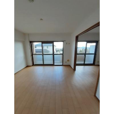アンソレイエ湊 203【管理NO：1-010309201-02030】 ★家具家電は申し込み後に搬入します 2026年08月下旬入居可能の物件写真2