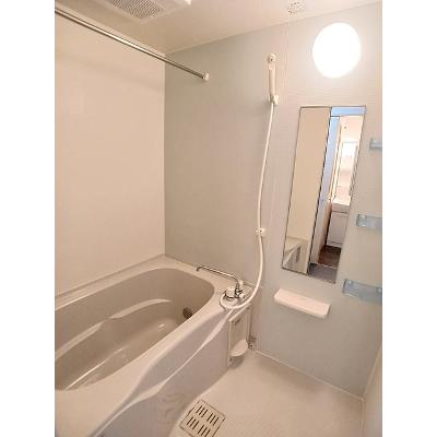 セレーナ・フェリーチェ　Ⅱ 103【管理NO：1-018528002-01030】 ★家具家電は申し込み後に搬入します★の物件写真4