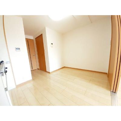 ラ・アヴェニール 305【管理NO：1-016618901-03040】 ★家具家電は申し込み後に搬入します 2026年08月下旬入居可能の物件写真2