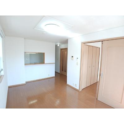 アブニールソレイユ　Ｂ 201【管理NO：1-014372902-02010】 ★家具家電は申し込み後に搬入します★の物件写真2