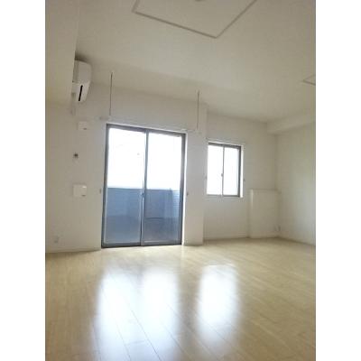 アルバーロ 102【管理NO：1-018064602-01020】 ★家具家電は申し込み後に搬入します★ ★2026年08月下旬入居可能★の物件写真2
