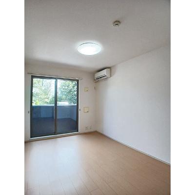 グレースコート 102【管理NO：1-019735601-01020】 ★家具家電は申し込み後に搬入します★の物件写真2