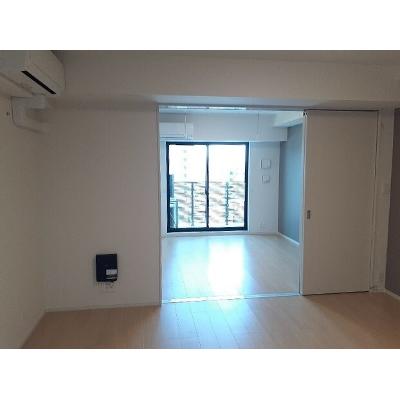 ラフレシール　クワトロ 901【管理NO：1-026121801-09010】 ★家具家電は申し込み後に搬入します 2026年08月下旬入居可能の物件写真2
