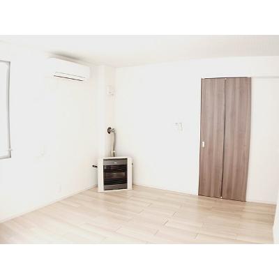 ラフォーレ 104【管理NO：1-026702501-01040】 ★家具家電は申し込み後に搬入します★の物件写真2