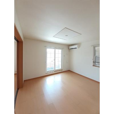 クリスタル　Ｃ 204【管理NO：1-014438603-02040】 ★家具家電は申し込み後に搬入します 2026年09月中旬入居可能の物件写真2