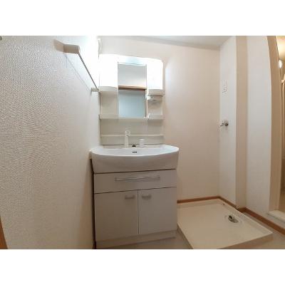 エヴァーグリーン 101【管理NO：1-014790101-01010】 ★家具家電は申し込み後に搬入します 2026年08月下旬入居可能の物件写真6