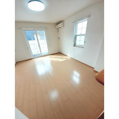 エトワール参番館 104【管理NO：1-014831401-01040】 ★家具家電は申し込み後に搬入します★の物件写真2