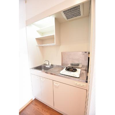 カーサ　クワノ 307【管理NO：1-014557701-03060】 ★家具家電は申し込み後に搬入します 2026年08月下旬入居可能の物件写真3