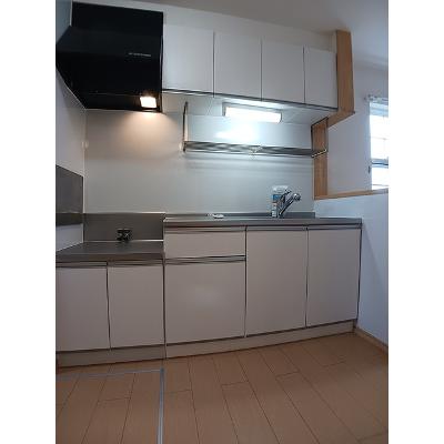 ローズ 101【管理NO：1-013313901-01010】 ★家具家電は申し込み後に搬入します★の物件写真3