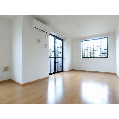 さくら　Ｂ 201【管理NO：1-013931502-02010】 ★家具家電は申し込み後に搬入します★の物件写真2