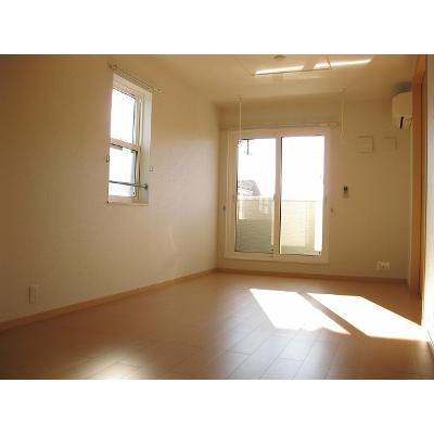 カルム２２ 203【管理NO：1-016373201-02030】 ★家具家電は申し込み後に搬入します★ ★2026年08月下旬入居可能★の物件写真2