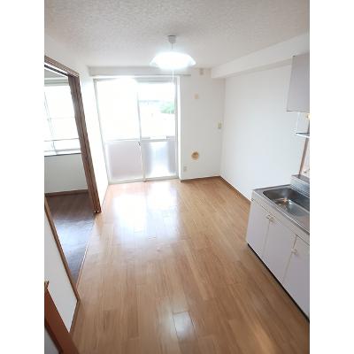 ステラコート 203【管理NO：1-007149701-02030】 ★家具家電は申し込み後に搬入します★の物件写真2
