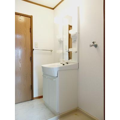 apartment 埼玉県坂戸市にっさい花みず木５丁目５番地７ 

↓地図はこちらから